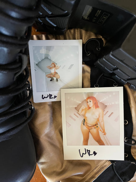 NEW WILLOW RYDER WORN BOOTS, WORN BOOTY SHORTS & TWO SIGNED POLAROIDS BUNDLE! 18+